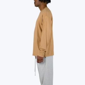 T-shirt en coton à col rond et manches longues, coupe ample, style moderne et luxueux, collection de vêtements tendance - Product Image 1