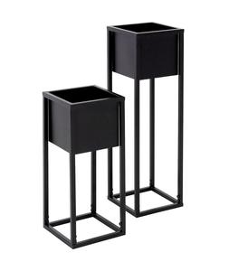 Support de plante en fer doré spacieux au design moderne, écologique pour la maison et le jardin, favorisant une croissance et une présentation optimales - Product Image 1