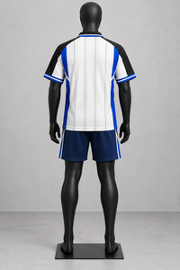 เสื้อฟุตบอลสไตล์เรโทรสตรีทแวร์สั่งทำขายส่ง เสื้อฟุตบอลวินเทจ OEM แบบซับลิเมชั่น ชุดทีมสั่งทำพิเศษ 100% - Product Image 4