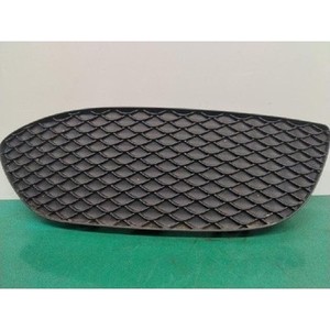 ไฟตัดหมอกมือสองสำหรับรถยนต์ C-class ด้านขวา รุ่น A2058850823 - Product Image 1