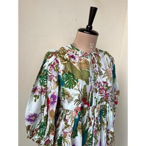 Vestido midi bohemio de algodón puro con estampado a mano para mujer, con cuello con borlas y mangas abullonadas, vestido floral de verano - Product Image 2
