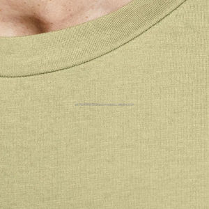 Camiseta de algodón 100% para hombre, estilo urbano de verano, personalizada, de felpa gruesa, con estampado en relieve, corte regular, transpirable, al por mayor - Product Image 5