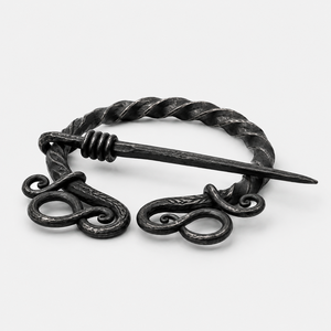 Collar de Hierro Forjado a Mano Estilo Vikingo con Cruz de Troll Medieval, Amuleto Forjado Duradero con Diseño Medieval Tradicional - Product Image 3