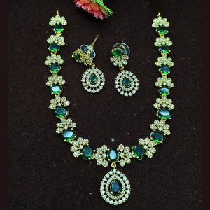 Ensemble collier et boucles d'oreilles pour femme JeweleMarket, plaqué or, avec cristaux et strass, style ethnique, pour mariage, fiançailles, anniversaire, cadeau, Maharashtra - Product Image 4