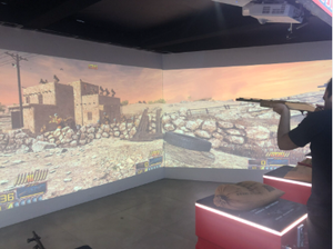 เครื่องยิงเกมจำลอง VR FPS แบบอินเทอร์แอคทีฟตรวจจับการเคลื่อนไหวผนังเครื่องยิงปืนเสมือนจริงปราศจากแว่นตา - Product Image 2