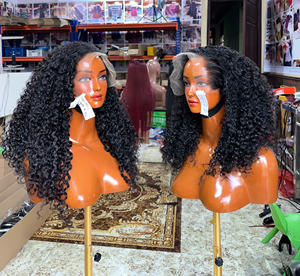 วิกผมแท้แบบขายส่ง วิกผมดิบแบบติดลูกไม้ด้านหน้า วิกแบบไม่ต้องใช้กาว ผมยาว ความหนาแน่น 250% ผมหยิก สีและเนื้อผมปรับแต่งได้ - Product Image 4