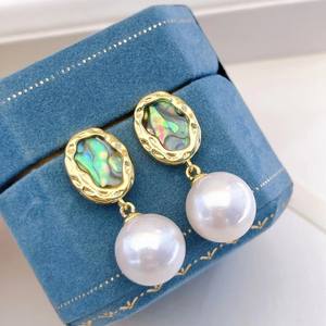 Pendientes Largos de Perlas de Agua Dulce Barrocas Populares, Coloridos, Perlas de Agua Dulce de 10-11 mm y Pendientes de Concha de Abulón, Accesorio de Moda - Product Image 2