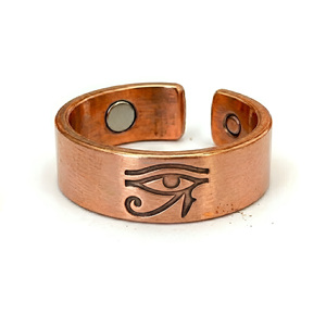 Anillo Premium de Cobre Puro con Ojo de Horus • Banda de Protección y Sanación Egipcia Grabada de Lujo - Product Image 3