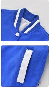 เสื้อแจ็คเก็ตวาร์ซิตี้ปักโลโก้ตามสั่ง แบบยูนิเซ็กซ์ สีน้ำเงินขาว ผ้าถักโพลีเอสเตอร์ สวมใส่สบาย ปกคอพับ ติดกระดุมแถวเดียว ทรงปกติ สำหรับฤดูใบไม้ร่วง - Product Image 6
