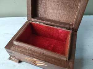 Coffret de rangement en bois décoratif à bas prix pour petits accessoires, objets précieux et trésors personnels - Product Image 5
