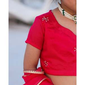 Lehenga Choli en soie rose indien/pakistanaise pour enfants de 1 à 2 ans pour les mariages - Product Image 2