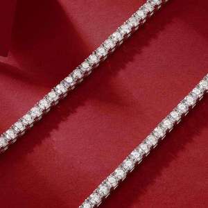 Collier Tennis Hiphop en Diamants de Laboratoire Plaqué Or, Coupe Ronde Brillante, Certifié IGI, Bijou Élégant pour Mariage, Présenté en Coffret - Product Image 5