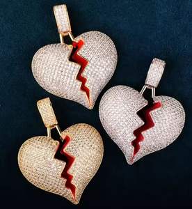 Collier Pendentif Cœur Brisé Iced Out Plaqué Or et Argent, Breloque Hip Hop Micro Pavé CZ Diamant avec Détail Émail Rouge - Product Image 2