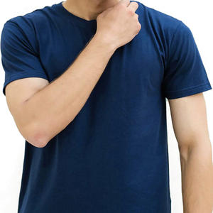 T-shirt à manches courtes col en V en polyester/coton léger et écologique pour hommes, vente en gros |   Logo personnalisé sur le devant, design simple - Product Image 6