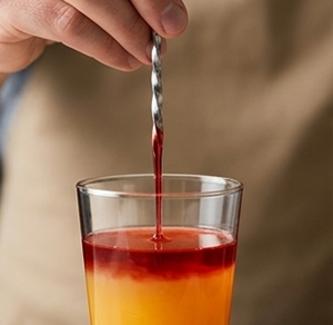 Cuillère à cocktail en acier inoxydable de qualité supérieure, agitateur de bar au design minimaliste, outil de mélange durable pour la préparation de cocktails - Product Image 5