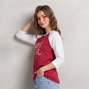 T-shirt Raglan Personnalisé Imprimé pour Femme, Manches 3/4, Col Rond, Décontracté, 100% Coton Jersey, avec Logo sur le Devant - Product Image 3