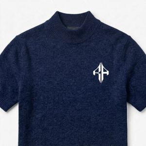 เสื้อสเวตเตอร์ถักแบบสปอร์ต ไม่มีลายพิมพ์ พร้อมโลโก้สีขาว สำหรับผู้ชาย ผลิตจากวัสดุอะคริลิก/คอตตอนคุณภาพสูง แขนสั้น โดย RIVIAN ATLANTIC - Product Image 6