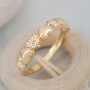 Bague empilable en or jaune avec grappe de diamants de laboratoire en forme de cœur - Product Image 5