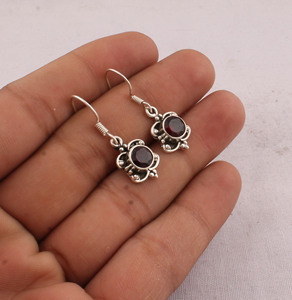 Wholesale 925 Sterling Silver Natural Red Garnet Dangle <b>Earrings</b> Vintage Handcrafted Boho Beaded Frame Drop <b>Earrings</b> <b>Fine</b> - Product Image 2