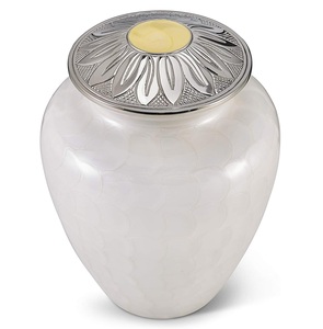 Urna Funeraria de Metal Blanca Grabada Clásica Gatta para Cenizas de Adultos, Estilo Americano/Europeo - Product Image 1