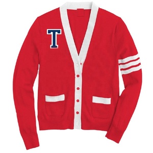 Cárdigan Rojo de Punto para Mujer, Cuello en V, Manga Larga, Moda de Invierno, Botones Frontales, Bolsillos con Parches, Estilo Varsity Corto, Fabricante OEM - Product Image 1