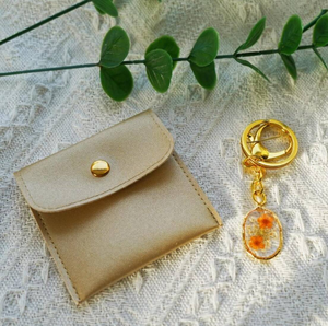 Porte-clés en résine de fleurs séchées, pendentif fait main en résine de fleurs pressées, porte-clés végétal, cadeau pour les passionnés de nature - Product Image 6