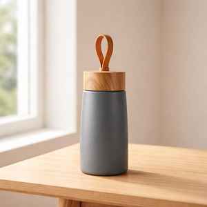 Botella de Madera NatureSip, Botella de Hidratación EcoWood, Botella TimberFlow, Botella de Madera RusticSip - Product Image 1