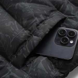 Veste matelassée légère de haute qualité RELEVO INDUSTRIES pour homme, style streetwear d'hiver, avec capuche, coupe confortable - Product Image 3