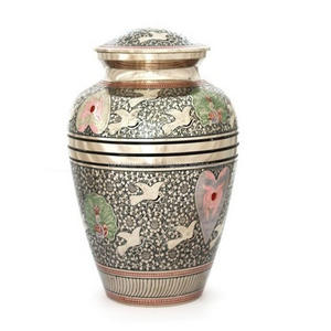 Urnes funéraires en laiton classiques et de haute qualité avec un beau design couleur or et noir fini pour les cendres humaines - Product Image 2