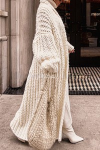 Cardigan en tricot boutonné pour femme, élégant, chaud, décontracté, à manches longues, coupe ample, confortable, vêtement d'hiver tendance - Product Image 3