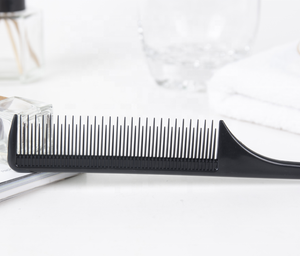 Venta al por mayor de peluquero de salón Antiestático de fibra de carbono personalizado-Rat-Tail-<span class=keywords><strong>Comb</strong></span> en venta - Product Image 5