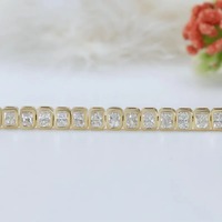 Bracelet en or plaqué de qualité supérieure avec moissanite taille radiant 6.00 TCW, idéal pour les fiançailles, les mariages et comme cadeau de bijoux