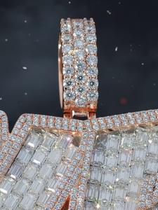 จี้เพชรทรงเอเมอรัลด์แบบฮิปฮอป VVS มอยส์ซาไนต์  ผ่านการทดสอบเพชร  ตัวเรือนเงินแท้ 925  ขายดี - Product Image 3