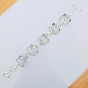 กำไลข้อมือพลอยโทแพซสีขาวชุบเงินแท้ ดีไซน์หรูหรา ทำมือ ปรับขนาดได้ สำหรับผู้หญิง ของขวัญสุดหรู - Product Image 4