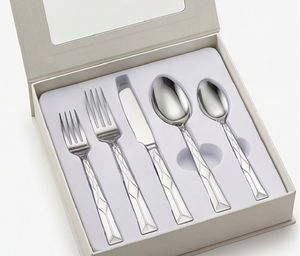 Ensemble de couverts haut de gamme en acier inoxydable, finition argentée, pour mariage, dîner et événements, avec poignée design et fabrication artisanale - Product Image 5