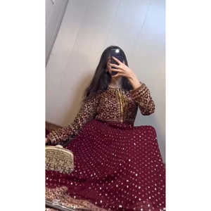 Vestido Anarkali XL de Diseñador con Dupatta, con Bordado de Hilos y Lentejuelas - Product Image 3