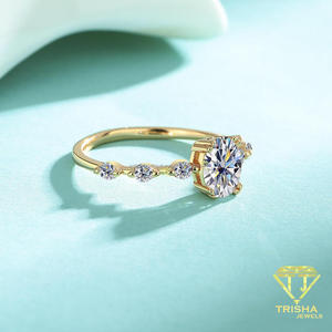 Anillo de compromiso de moissanita de corte redondo de lujo, plata de ley 925 con acabado en oro, elegante joya nupcial, regalo para mujer - Product Image 4