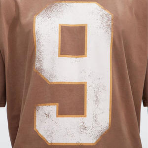 T-shirt Homme Oversize Personnalisé Style Vintage avec Numéro Imprimé, Coton Lourd 240g et Motif Vieilli, Haut Style Jersey, Vente en Gros OEM - Product Image 2