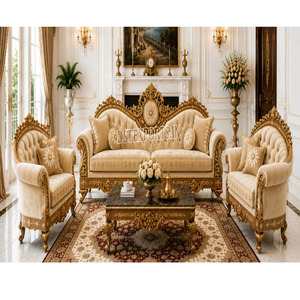 Compre un sofá Maharaja de 7 plazas de alta calidad, estilo victoriano, tapizado con mechones profundos y acabado dorado, para un hogar elegante con un estilo inspirado en el Maharaja. - Product Image 1