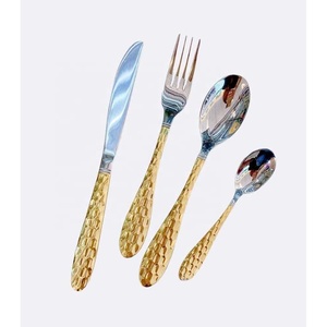 Increíble acabado dorado personalizado Grueso Completo simplicidad mango diseño real elegante Acero inoxidable oro Ware cubiertos - Product Image 2