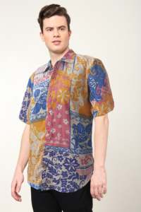 Chemise tendance pour homme, multicolores, en polyester, à motifs floraux, coupe classique, avec col chemise et manches courtes, pour un usage décontracté - Product Image 2