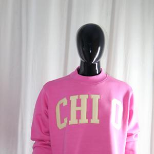Sudadera CHI O PINK con Cuello Alto, 100% Crema, Apliques Bordados, Cuello Ancho, URBAN PRODUCTIONS - Product Image 2