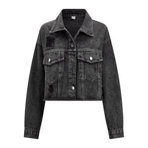 Chaqueta vaquera corta negra con logo personalizado, lavado ácido, dobladillo sin rematar, efecto desgastado vintage para mujer, venta al por mayor, estilo streetwear - Product Image 5