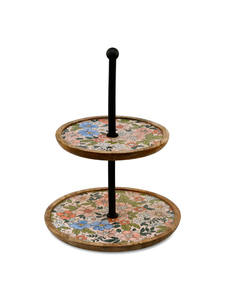Soporte de Postres de 2 Niveles con Estampado Floral Ecológico, Borde de Madera y Asa de Metal |   Expositor para Cupcakes y Pasteles - Product Image 3