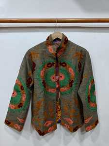 Chaqueta de algodón bordada Suzani del fabricante, ropa exterior étnica colorida, chaqueta étnica de algodón para fiestas, chaqueta bomber Suzani. - Product Image 2