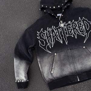 Chaqueta con cremallera de peso pesado estilo streetwear floral, con estampado DTG, de felpa francesa, con diseño de cómics, lavado ácido y efecto desgastado. - Product Image 4