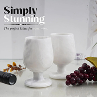 Grande dalle de marbre naturel sur mesure, luxe moderne, onyx blanc, écologique, durable, pour cuisine et maison de style farmhouse