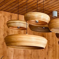 Lustre d'éclairage en bambou d'intérieur minimaliste pendentif en osier nordique abat-jour en bambou fait à la main pour salon et restaurant