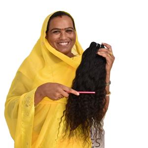 100% paquets vierges bruts bouclés de couleur naturelle non traitée Extensions de cheveux humains indiens du Temple alignés sur les cuticules - Product Image 1