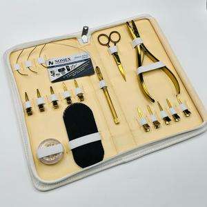 Kit d'outils pour extensions de cheveux en microperles plaquées or avec pinces à extensions, outil à boucle incurvée et ciseaux, logo personnalisé - Product Image 2